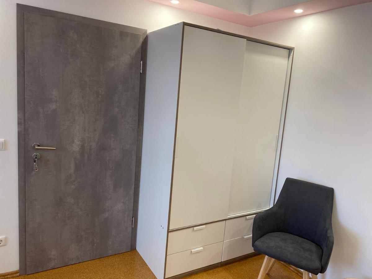 Ruhiges Zimmer Im Gasthaus Essen Exterior photo